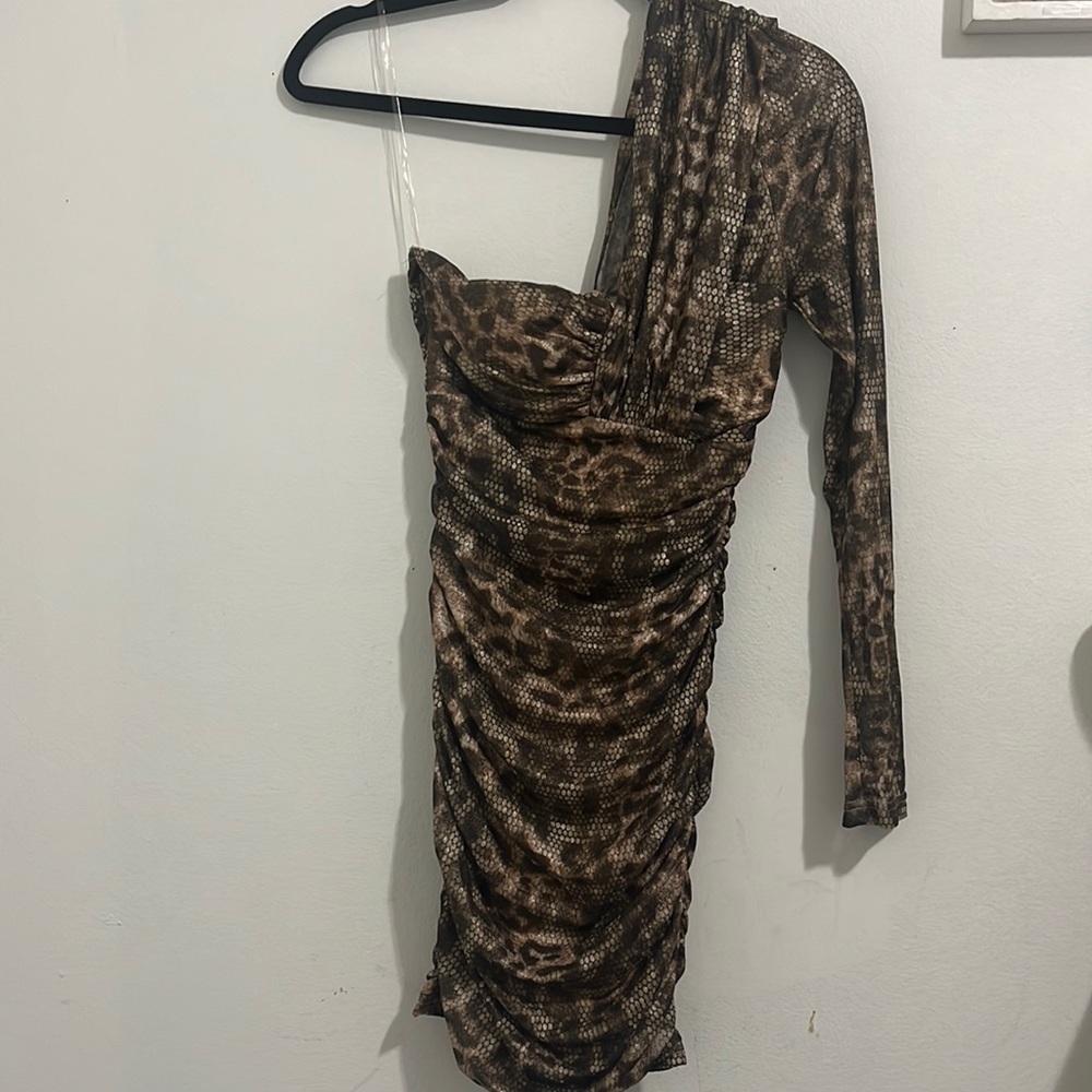 Print dress, one shoulder in size S
